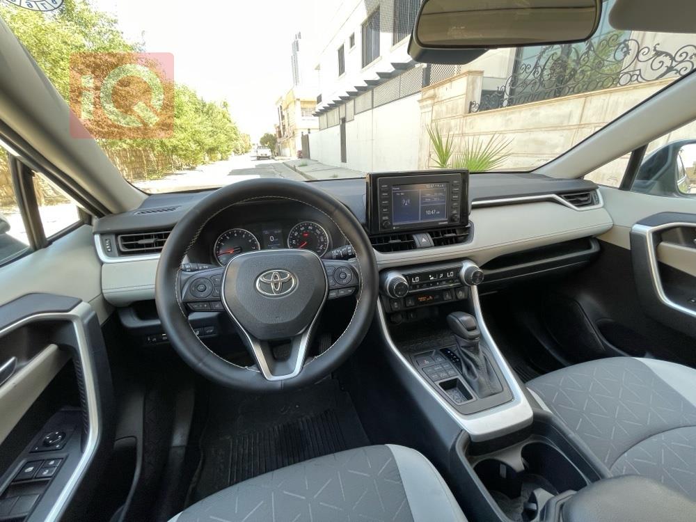 تويوتا راف 4